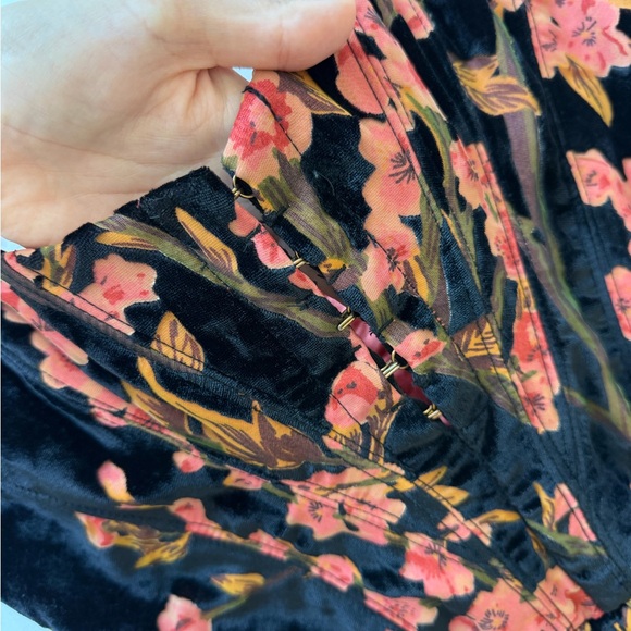 House of CB London Lexi Black and Floral Devore Velvet Corset Midi Dress - Picture 9 of 10